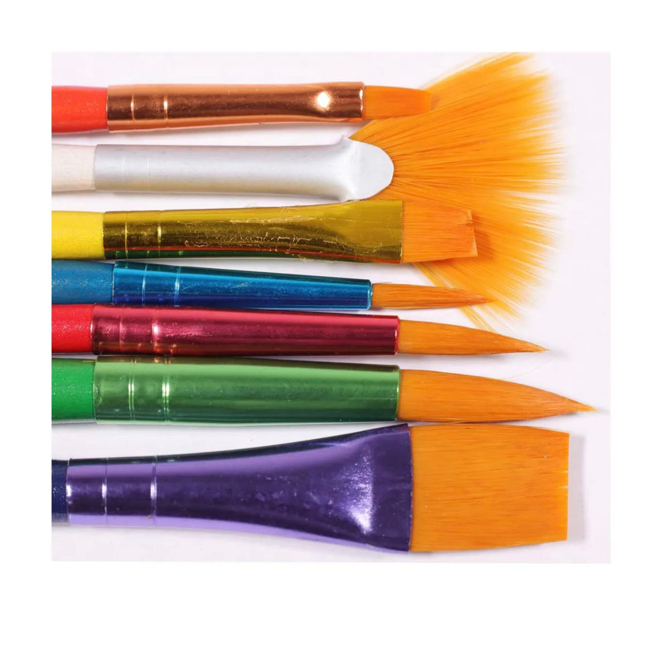 Mont Marte Brush Set Kids Brushes 7 Pack - with protectors for round brushes